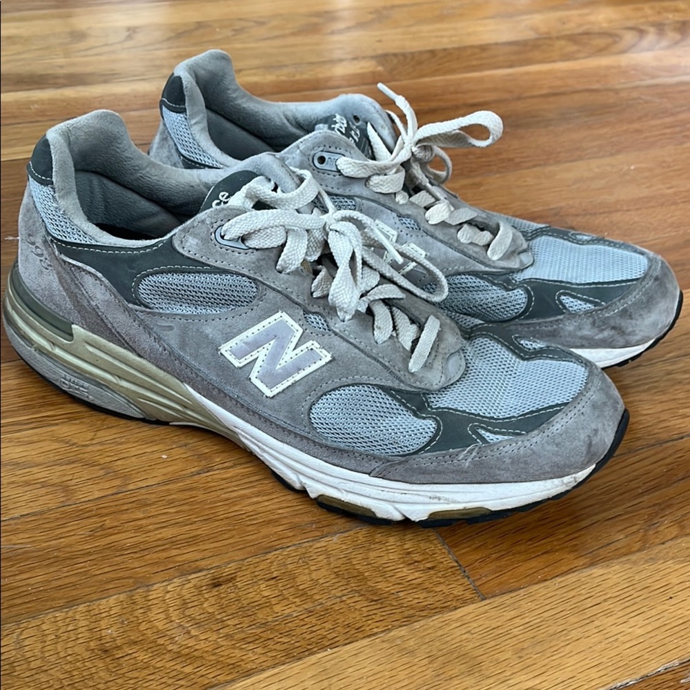 New Balance 990 V5
